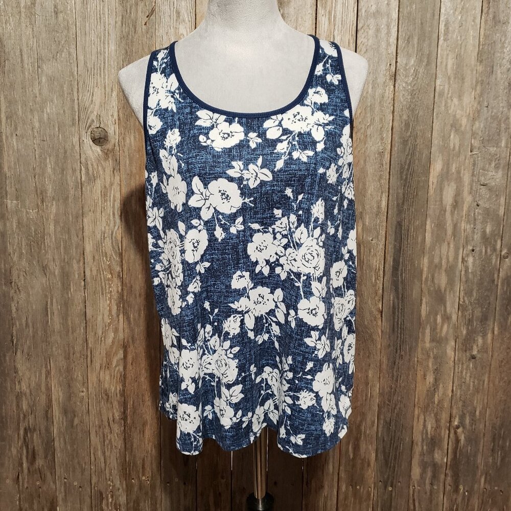 Croft Barrow L Intimates Pajama‎ Tank Top Tee Sleepwear Blue White Floral Knit